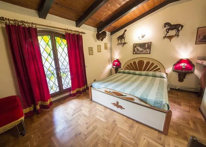 Villino Della Flanella Hotel Módena